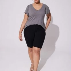 TORRID Bermuda Jegging Super Soft High-Rise Short