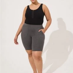TORRID 9 Inch Signature Waist Pocket Bike Short