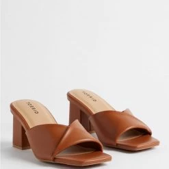 TORRID Square Toe Thong Sandal (WW)